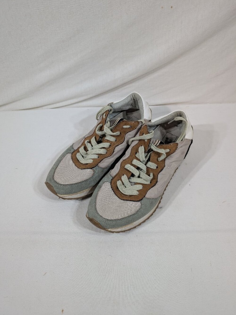 ShuShop Sneakers